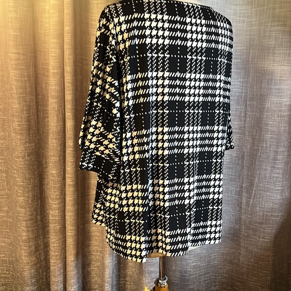 Ricki’s XXL quarter sleeve blouse - Picture 8 of 9